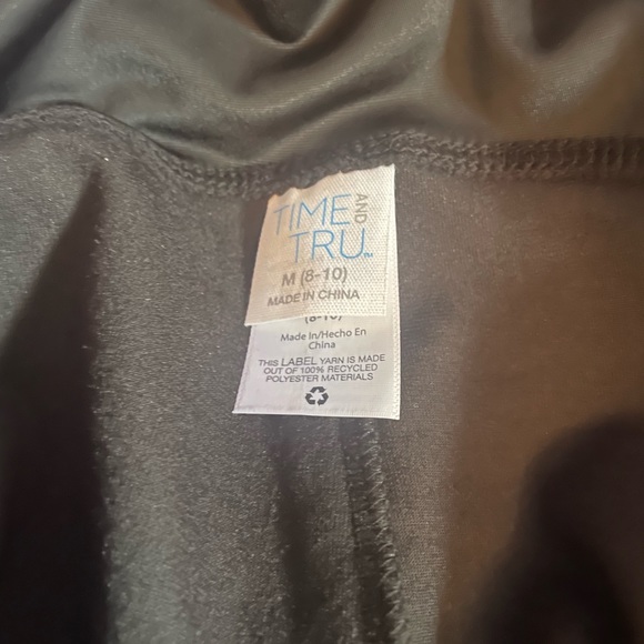 🆕 Time and Tru Fitted HighRise Super Plush  Leggings, Black Soot - Picture 5 of 6